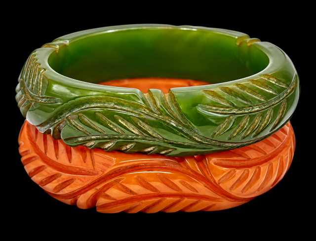 BB210 chunky leaf carved bakelite bangles in burnt orange  and olive
